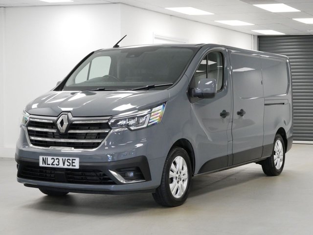 View our Renault Trafic 30 2.0 BLUEDCI 150 BHP LL LONG SPORT NAV