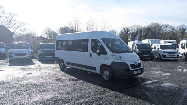 View our PEUGEOT BOXER