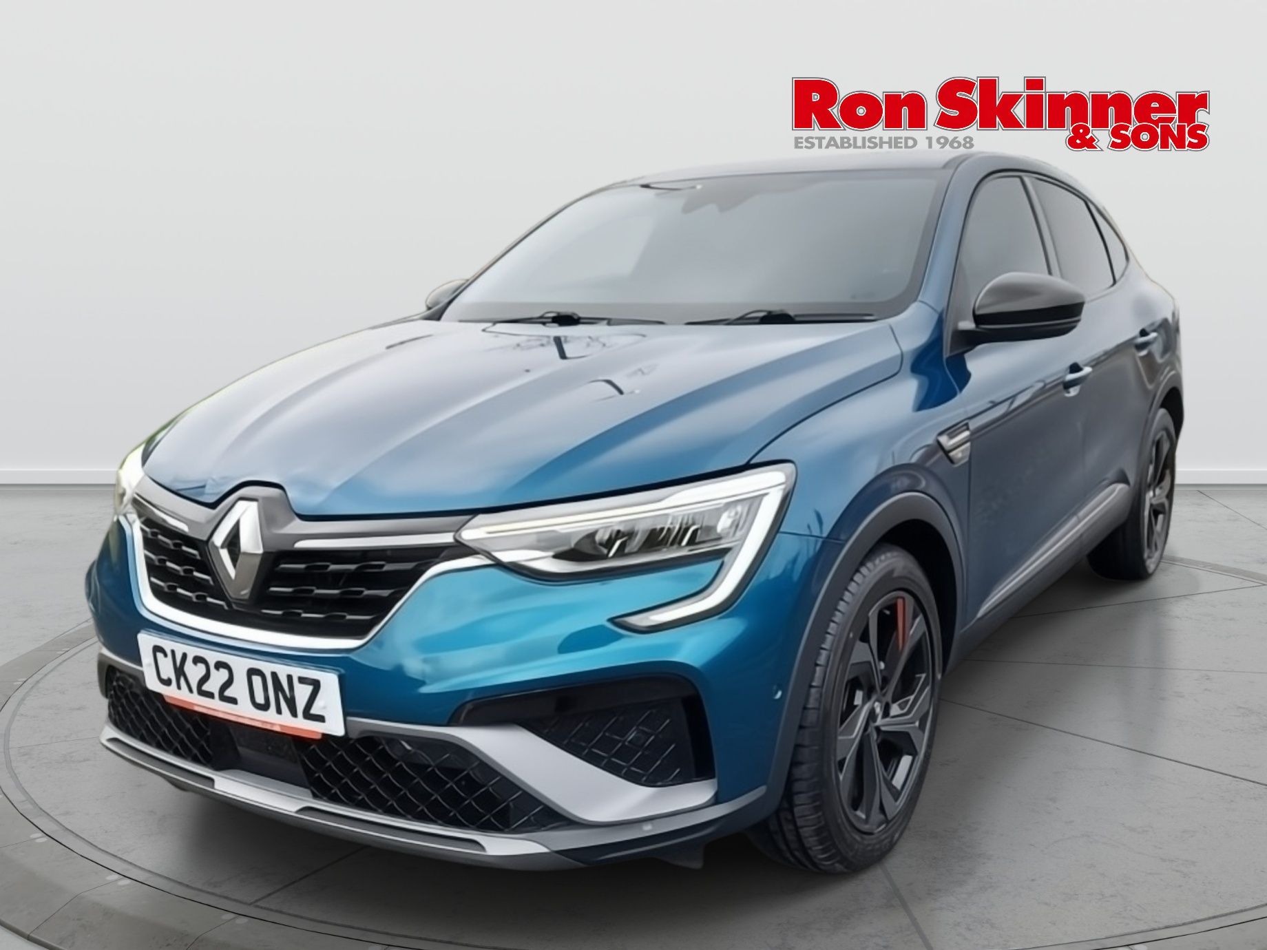 USED 2022 22 RENAULT ARKANA 1.6 E-TECH r.s. line SUV 5dr Petrol Hybrid Auto 2WD Euro 6 (s/s) (145 bhp) 