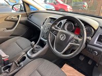 USED 2015 15 VAUXHALL ASTRA 1.6 CDTi ecoFLEX 94g Design Hatchback 5dr Diesel Manual Euro 6 (s/s) (110 ps) ONLY &pound;20 PER YEAR ROAD TAX-SERVICE HISTORY-DIESEL-NEW MOT