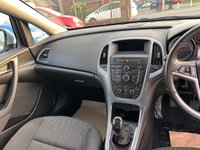 USED 2015 15 VAUXHALL ASTRA 1.6 CDTi ecoFLEX 94g Design Hatchback 5dr Diesel Manual Euro 6 (s/s) (110 ps) ONLY &pound;20 PER YEAR ROAD TAX-SERVICE HISTORY-DIESEL-NEW MOT