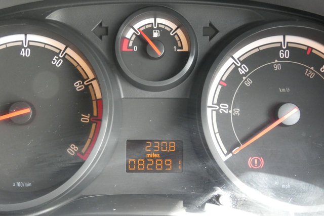 2012 VAUXHALL CORSA - Photo 12