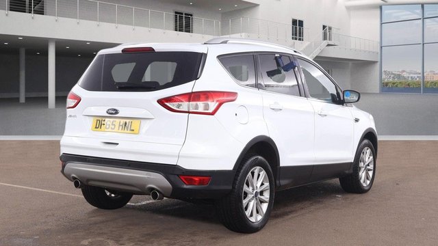 2015 FORD KUGA - Photo 10