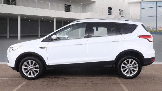 2015 FORD KUGA - Photo 5
