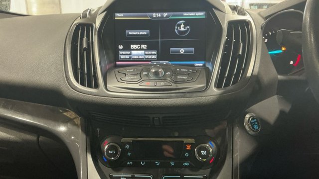 2015 FORD KUGA - Photo 3