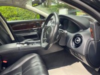 USED 2015 15 JAGUAR XJ 3.0d V6 Premium Luxury Saloon 4dr Diesel Auto Euro 5 (s/s) (LWB) (275 ps) 