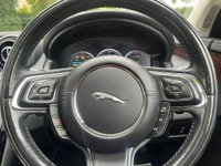 USED 2015 15 JAGUAR XJ 3.0d V6 Premium Luxury Saloon 4dr Diesel Auto Euro 5 (s/s) (LWB) (275 ps) 