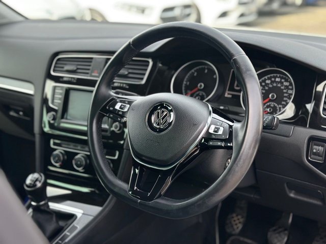 2013 VOLKSWAGEN GOLF - Photo 5
