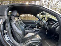 USED 2010 10 AUDI R8 5.2 FSI V10 Spyder 6 Speed Manual Rare 6 Speed Manual Spyder