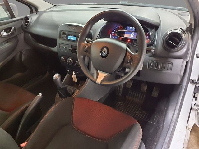 2016 RENAULT CLIO - Photo 8