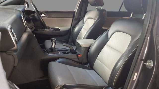 2018 KIA SPORTAGE - Photo 2