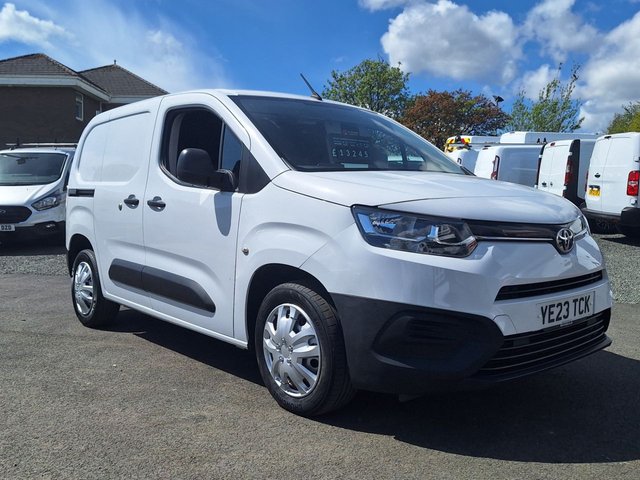 View our TOYOTA PROACE CITY