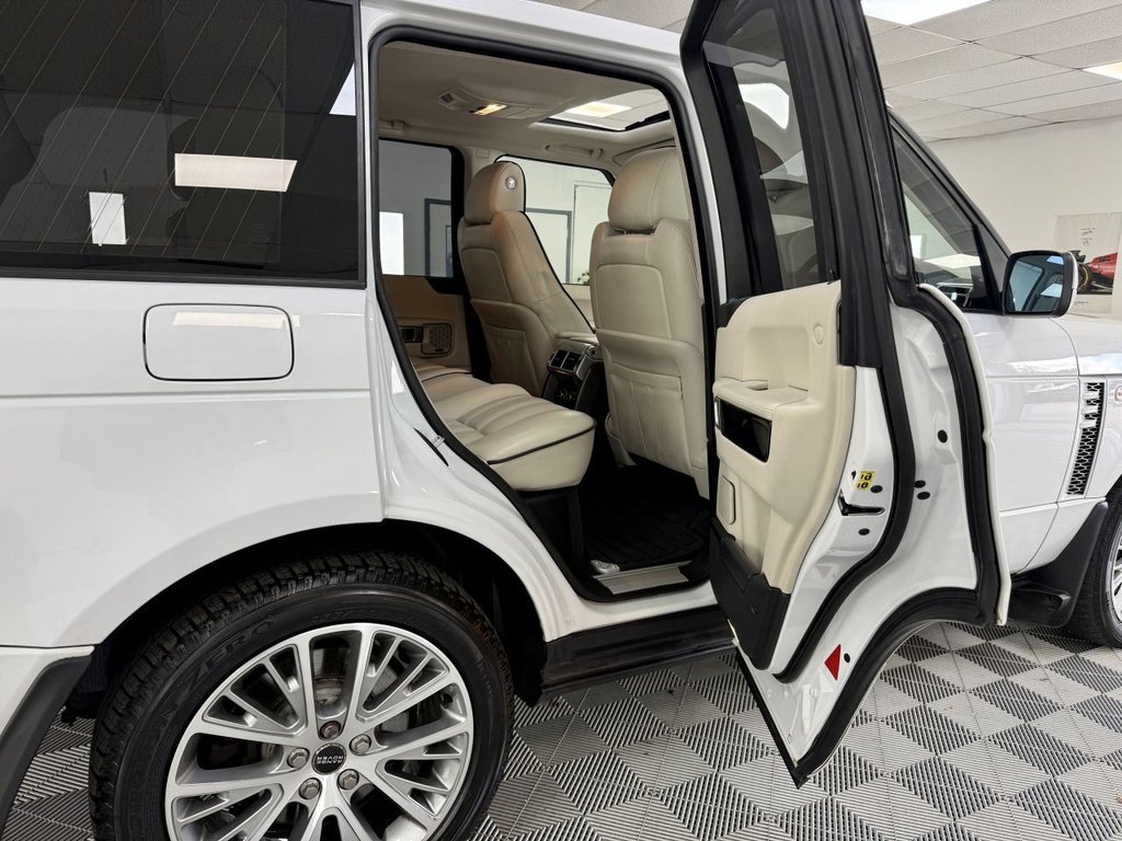 USED 2012 12 LAND ROVER RANGE ROVER 4.4 TD V8 Westminster SUV 5dr Diesel Auto 4WD Euro 5 (313 bhp) 