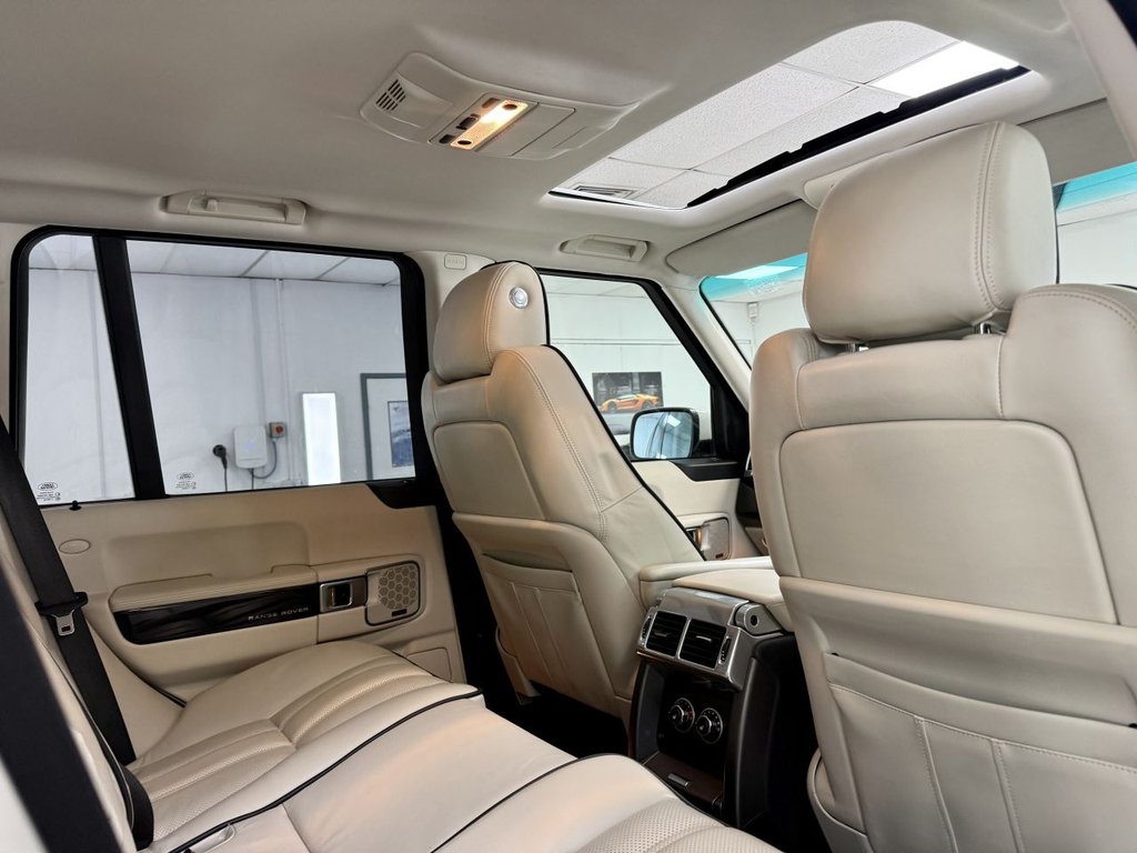 USED 2012 12 LAND ROVER RANGE ROVER 4.4 TD V8 Westminster SUV 5dr Diesel Auto 4WD Euro 5 (313 bhp) 