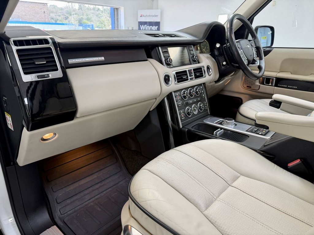 USED 2012 12 LAND ROVER RANGE ROVER 4.4 TD V8 Westminster SUV 5dr Diesel Auto 4WD Euro 5 (313 bhp) 