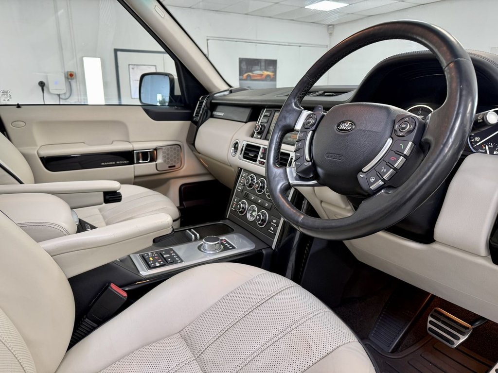 USED 2012 12 LAND ROVER RANGE ROVER 4.4 TD V8 Westminster SUV 5dr Diesel Auto 4WD Euro 5 (313 bhp) 