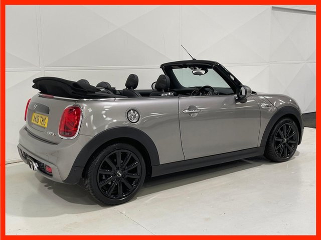 View our MINI CONVERTIBLE