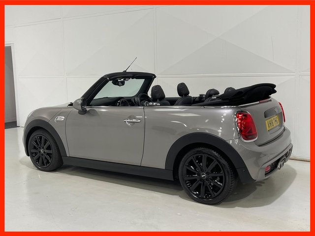 View our MINI CONVERTIBLE