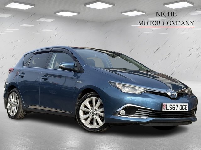 2017 TOYOTA AURIS