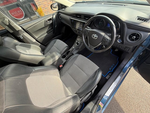 2017 TOYOTA AURIS - Photo 11