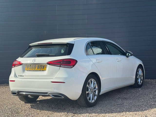 2019 Mercedes-Benz A-CLASS - Photo 6