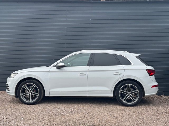 2018 AUDI SQ5 - Photo 9
