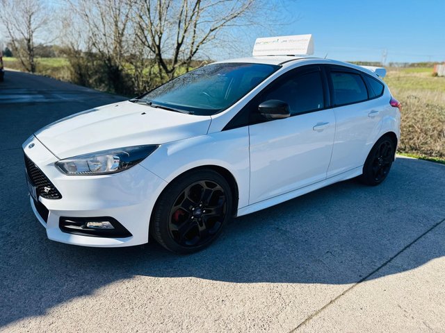 View our FORD FOCUS