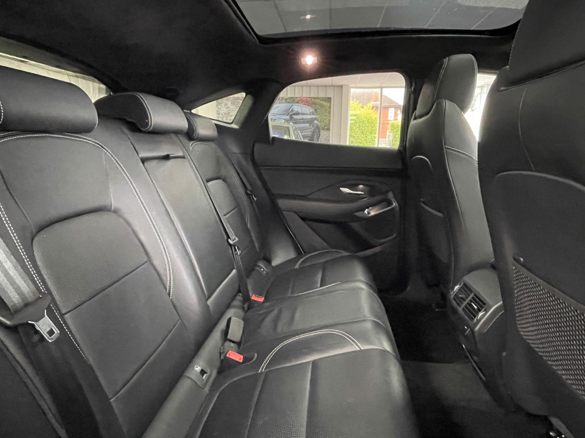 USED 2021 21 JAGUAR E-PACE 2.0 P200 MHEV R-Dynamic S SUV 5dr Petrol Auto AWD Euro 6 (s/s) (200 ps) 