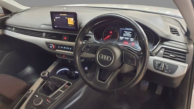 2016 AUDI A4 AVANT - Photo 6