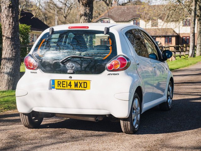 2014 TOYOTA AYGO 1.0 VVT-i Move Hatchback 5dr Petrol Manual Euro 5 (68 ps) - Photo 11