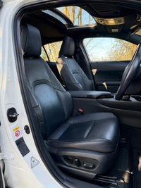 USED 2019 69 LEXUS UX 2.0 250h Takumi SUV 5dr Petrol Hybrid E-CVT Euro 6 (s/s) (184 ps) FULL MAIN DEALER SERVICE HISTORY