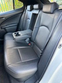 USED 2019 69 LEXUS UX 2.0 250h Takumi SUV 5dr Petrol Hybrid E-CVT Euro 6 (s/s) (184 ps) FULL MAIN DEALER SERVICE HISTORY