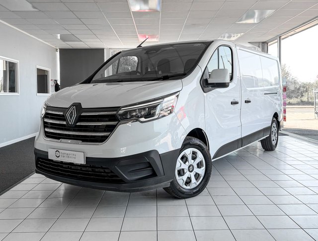 View our Renault Trafic 2.0 dCi Blue LL30 Advance Panel Van 5dr Diesel EDC AUTOMATIC L2 H1 Euro 6 (s/s) (150 ps)