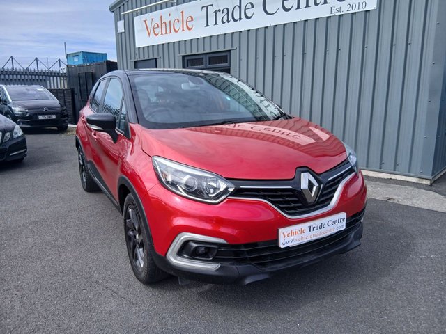View our RENAULT CAPTUR