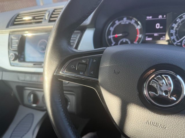 2019 SKODA FABIA - Photo 5