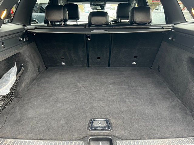 2017 Mercedes-Benz GLC - Photo 7