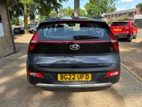 USED 2022 22 HYUNDAI BAYON 1.0 T-GDi MHEV SE Connect SUV 5dr Petrol Hybrid Manual Euro 6 (s/s) (100 ps) * DIGITAL DASH * PHONE MIRROR PLAY * PARKING CAMERA * 1 KEEPER * FULL SERVICE HISTORY * 2 KEYS *