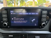 USED 2022 22 HYUNDAI BAYON 1.0 T-GDi MHEV SE Connect SUV 5dr Petrol Hybrid Manual Euro 6 (s/s) (100 ps) * DIGITAL DASH * PHONE MIRROR PLAY * PARKING CAMERA * 1 KEEPER * FULL SERVICE HISTORY * 2 KEYS *