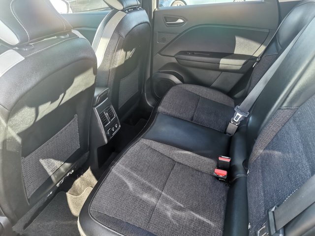 2022 RENAULT CAPTUR - Photo 11