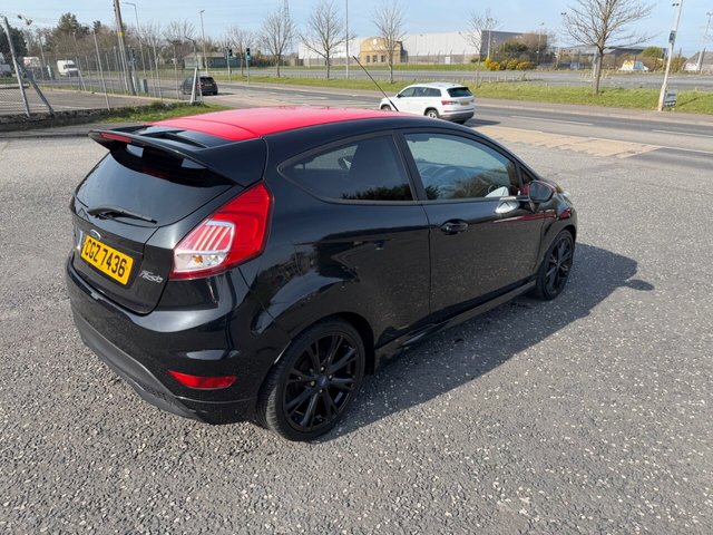 2016 FORD FIESTA - Photo 8