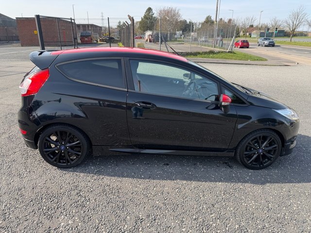 2016 FORD FIESTA - Photo 9