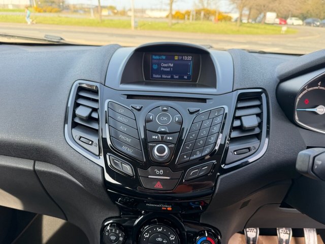 2016 FORD FIESTA - Photo 12