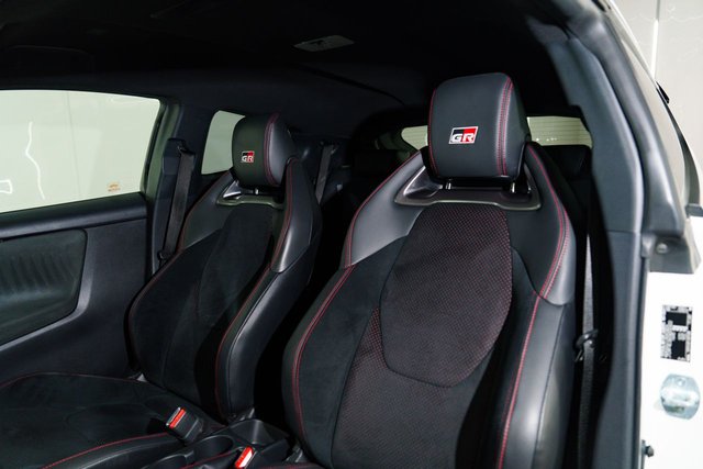 2021 TOYOTA YARIS - Photo 7