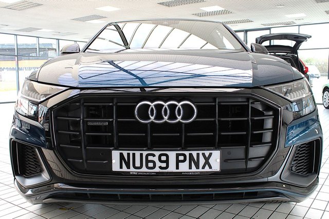 View our AUDI Q8