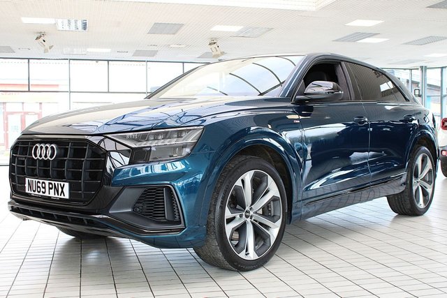 View our AUDI Q8