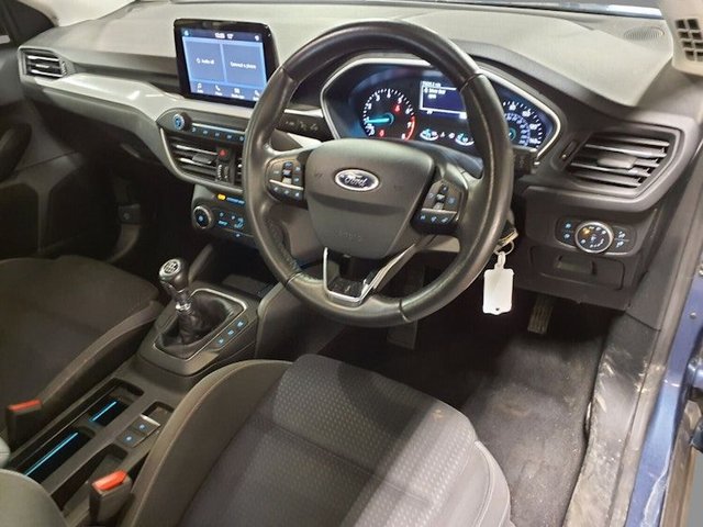 2019 FORD FOCUS - Photo 6