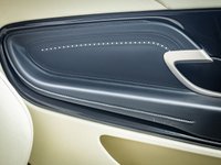 USED 2017 ASTON MARTIN DB11 5.2 V12 Coupe 2dr Petrol Auto Euro 6 (s/s) (608 ps) 