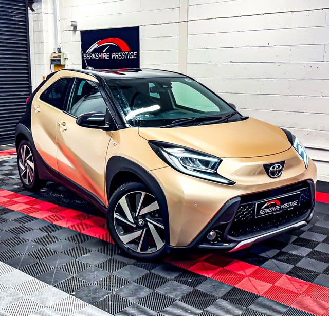 2023 TOYOTA AYGO X - Photo 2