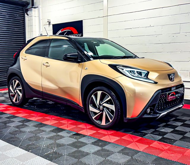 2023 TOYOTA AYGO X - Photo 3