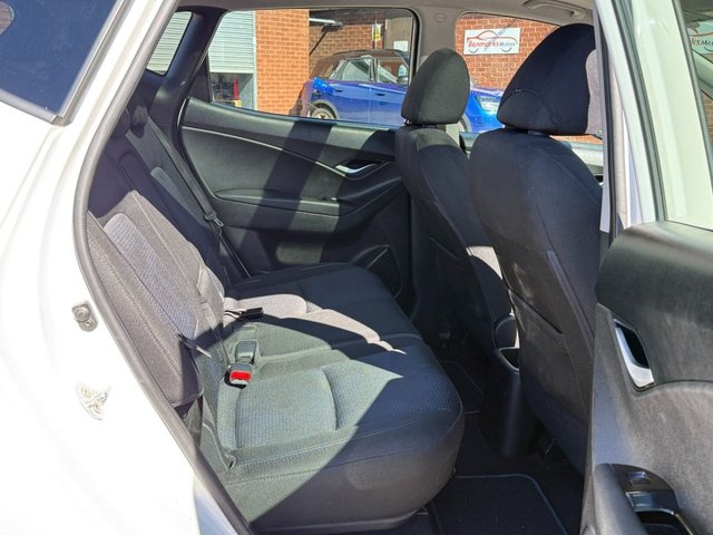 2014 HYUNDAI IX20 - Photo 4